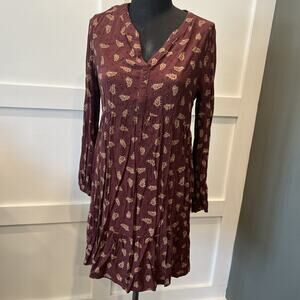 Beach Lunch Lounge Dress Size Medium Long Sleeved Red Orange Paisley Print Short
